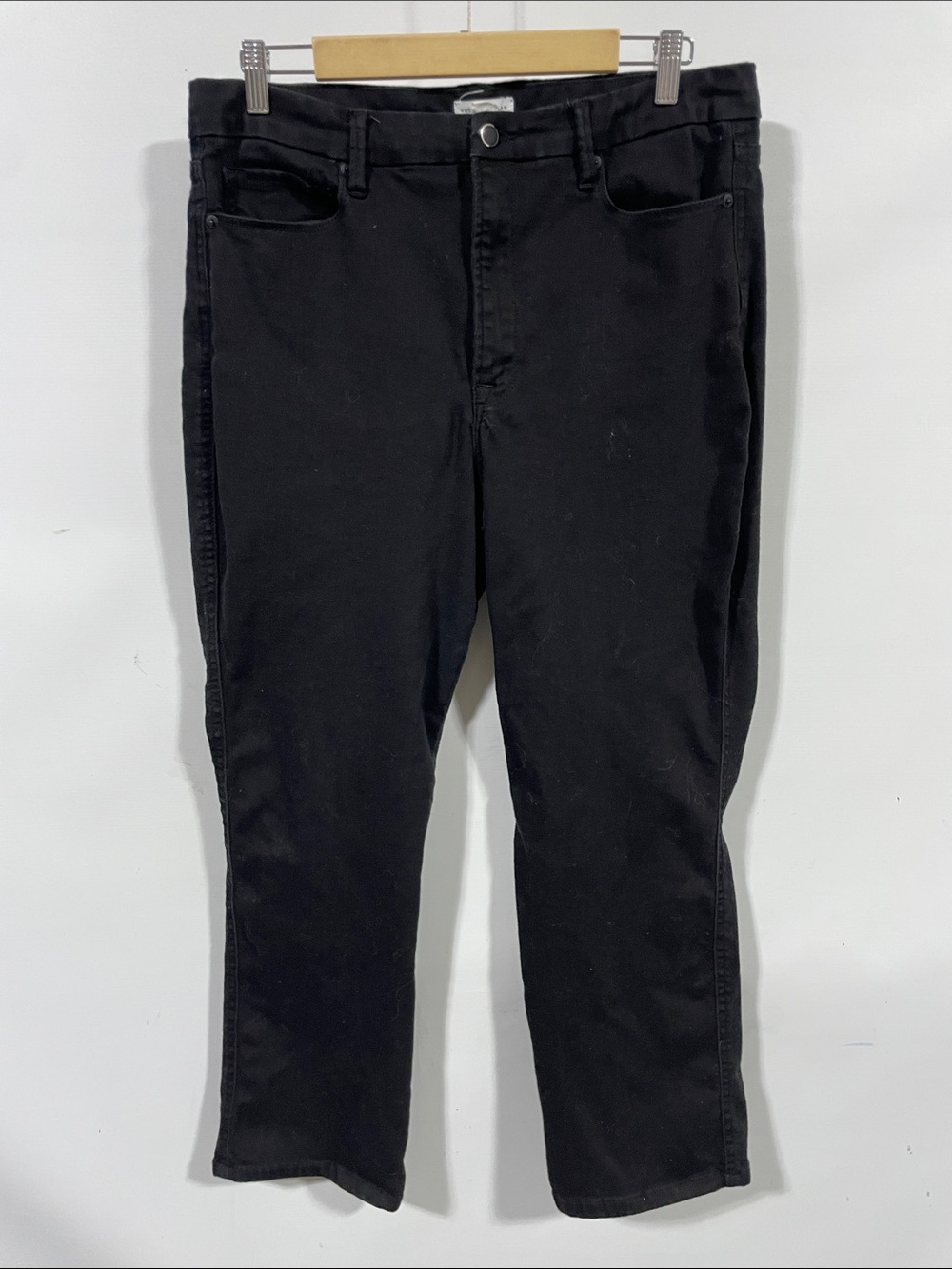 Good American Black Slim Straight Jeans